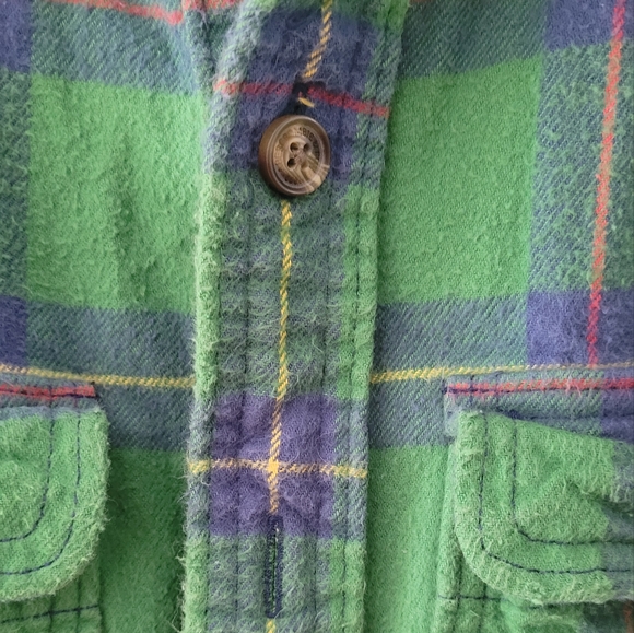 Abercrombie flannel for teens or young adults - Picture 9 of 10